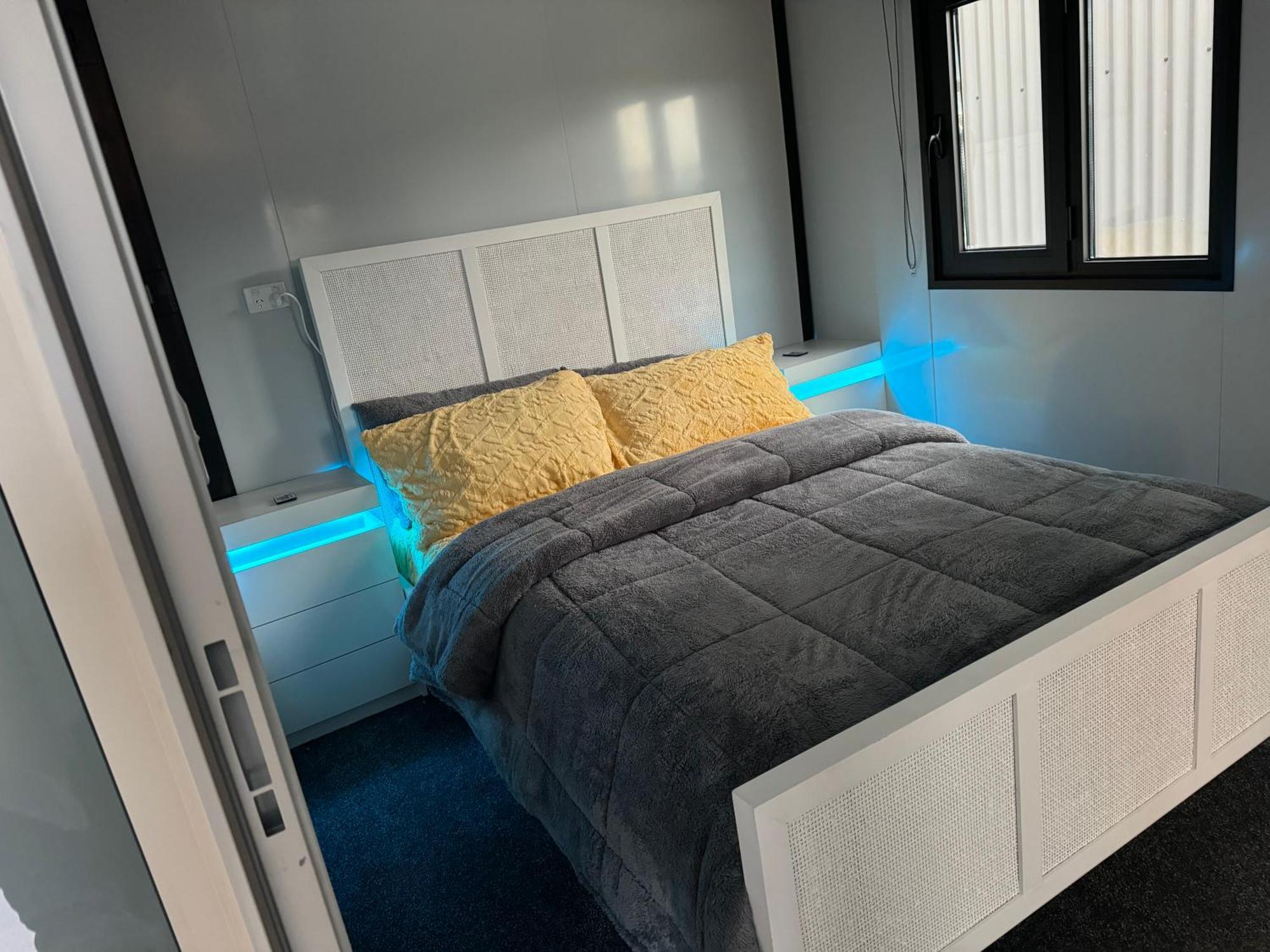 Tiny Container House Daire Westmere Dış mekan fotoğraf